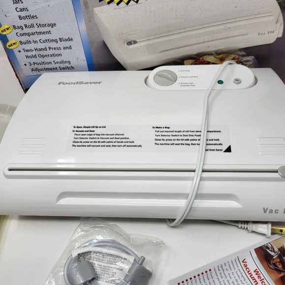 Foodsaver Vac 800 Vacuum Sealing Kit for Homesteading Food Prep Freezer Storage - Picture 2 of 3